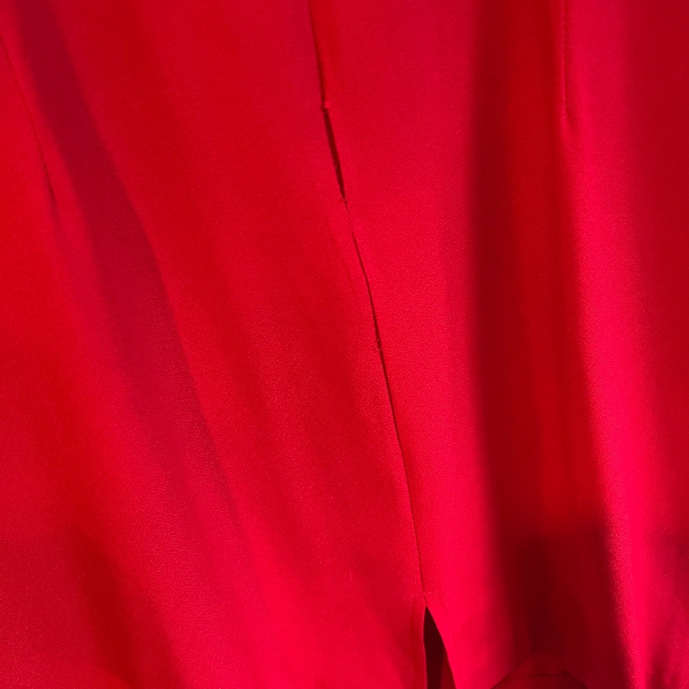 Woman’s Red Dress size 12 small back slit, Rayon - Picture 13 of 13